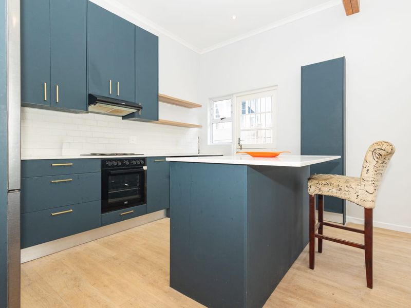 Beautiful renovated 2-bedroom house to rent in Wineberg - Photo 9