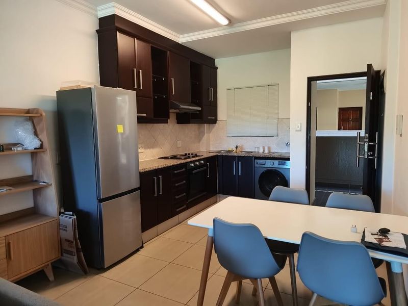 1 bedroom Apartment in Umhlanga Ridge - Photo 4