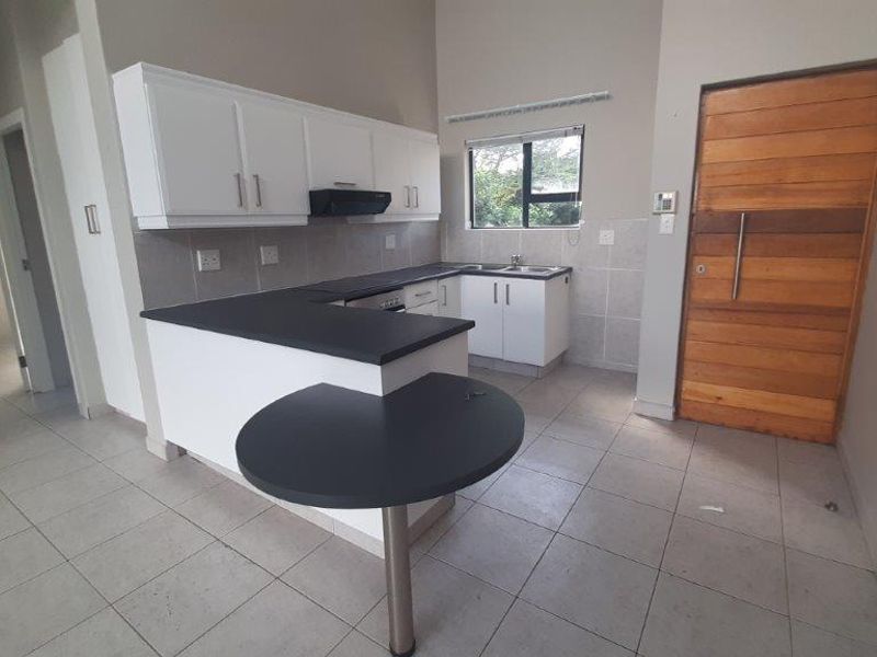 Sole Mandate !!! Beautiful Apartment For Sale in Palm Lakes Estate - Photo 3