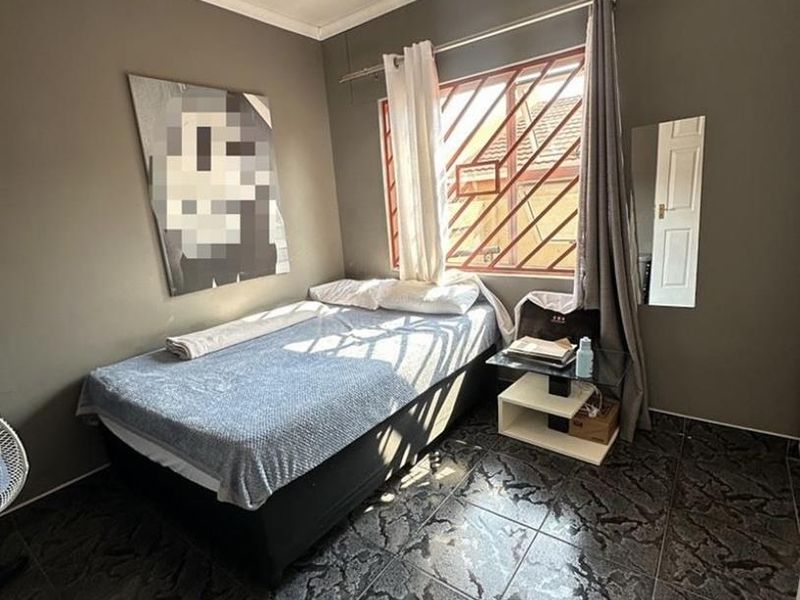 2 Bedroom Flat for Sale - Photo 10