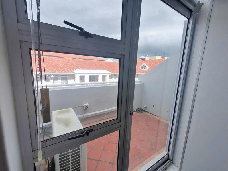 Canal-Facing Loft Office with Private Balconies - Photo 6