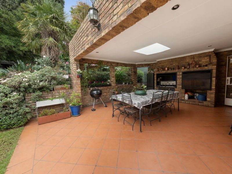 A Home with Heart, Space & Endless Potential in the Prestigious Morningside Manor - Photo 4