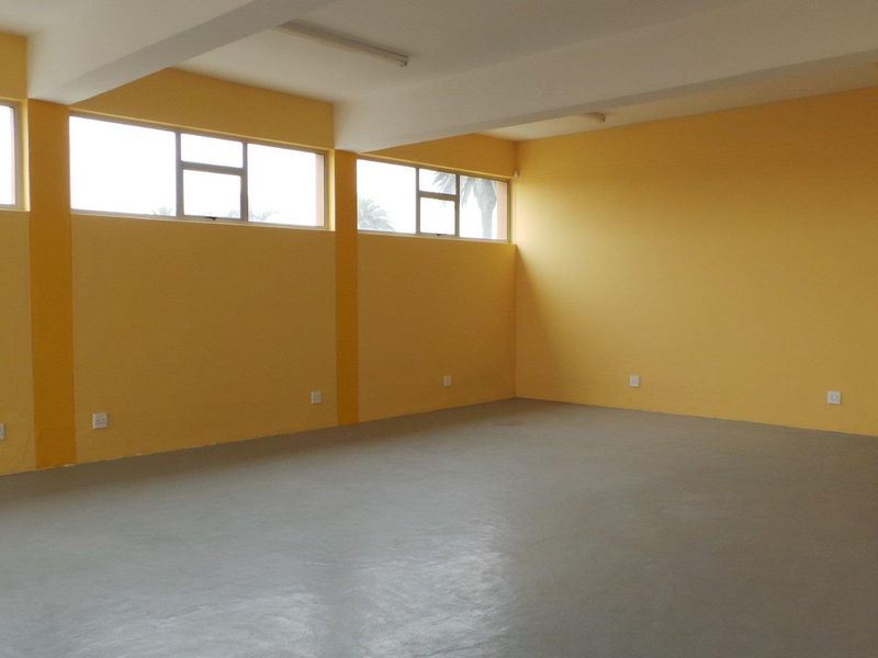 Well located on busy street to Waterfront and Harbour Gate. - Photo 2