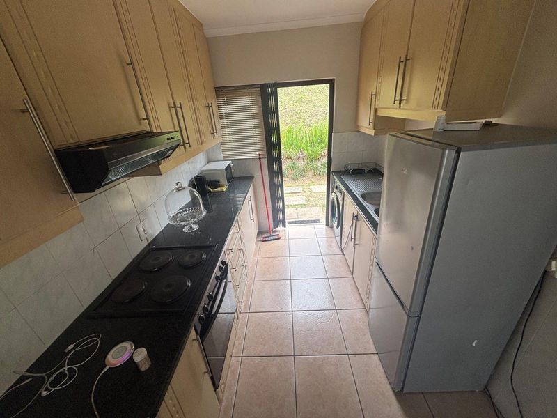 2 Bedroom Unit up for Rent - Photo 4