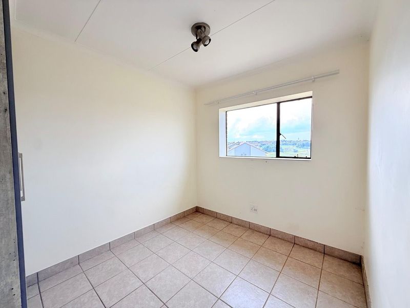 Chic Third-Floor Gem: Perfect for First-Time Buyers & Investors - Photo 9