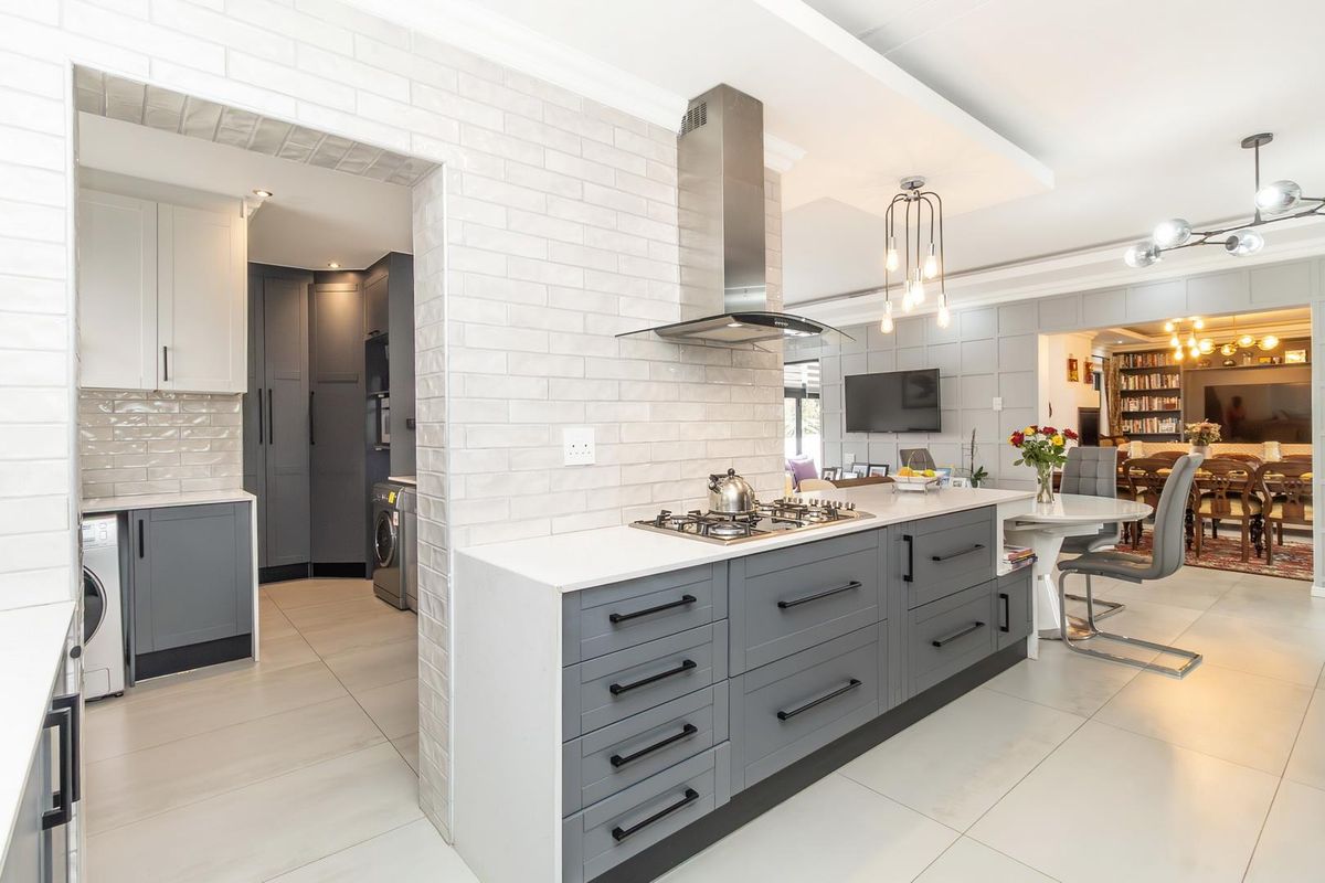 Modern Family Home Designed for Comfort & Entertaining - Photo 5