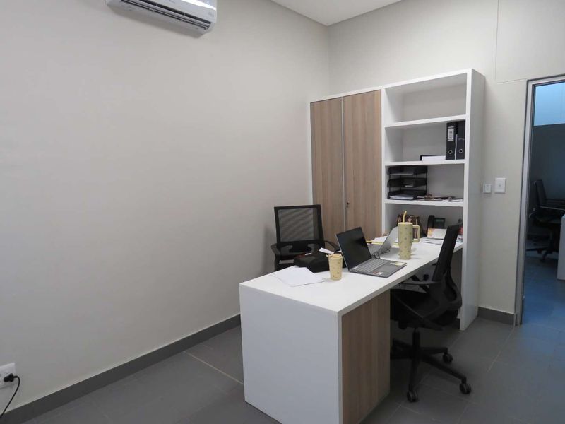 Perfect Professional Space for Healthcare Experts - Photo 4