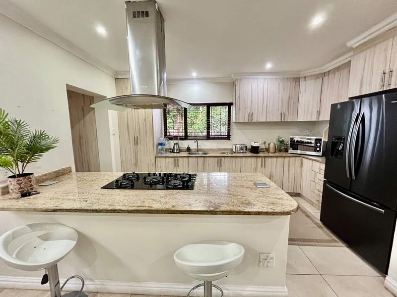 Hendra Estates - Stunning Family Home For Sale In Glen Anil - Photo 10