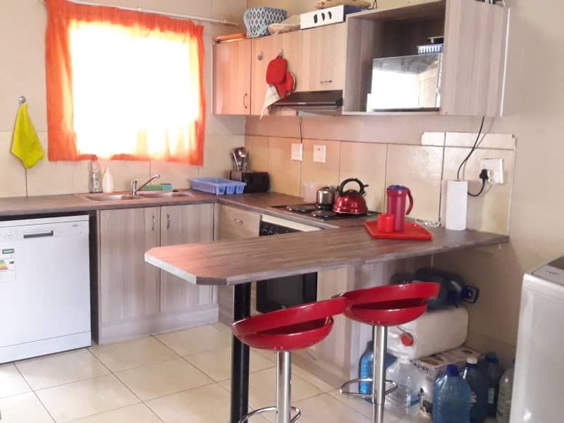 Apartment For Sale in Omunguindi Court, Ombili - Photo 2