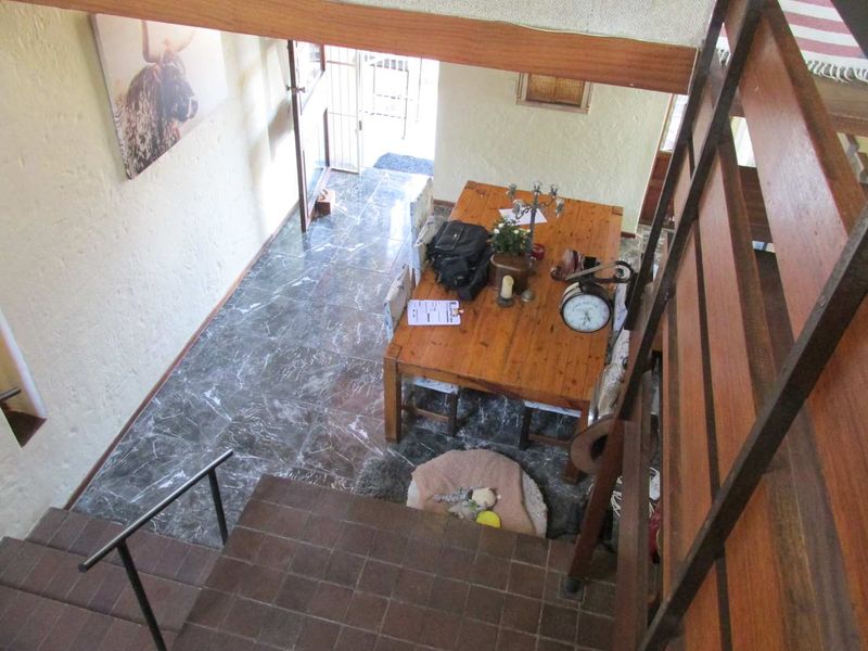 Dream Home with Pool & Mountain Views in Westbank! - Photo 4