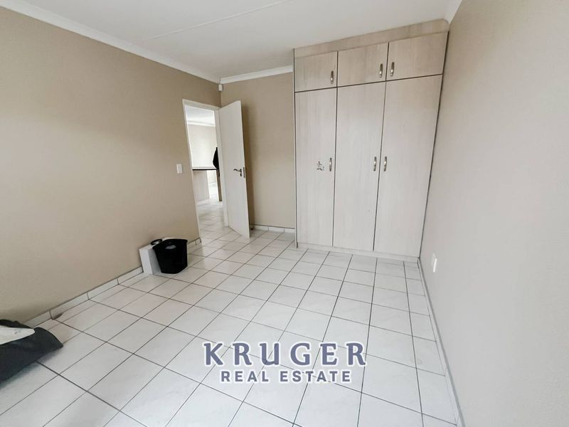 Secure corner unit townhouse for sale - Photo 3