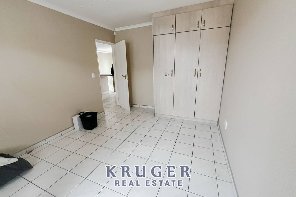 Secure corner unit townhouse for sale - Photo 3