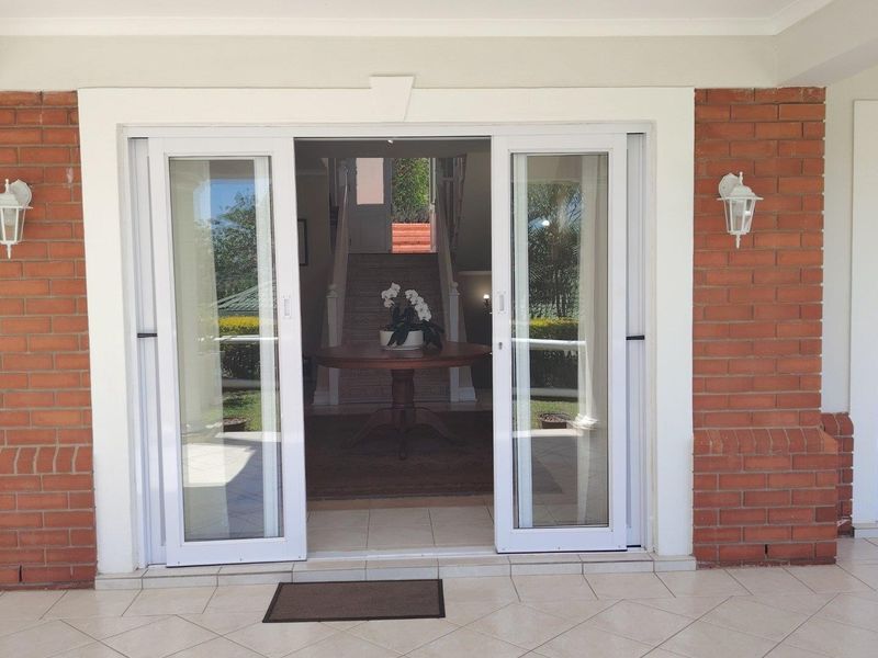 4-Bedroom Townhouse with Loft En Suite on the Prestigious Mt. Edgecombe Golf Estate - Photo 5