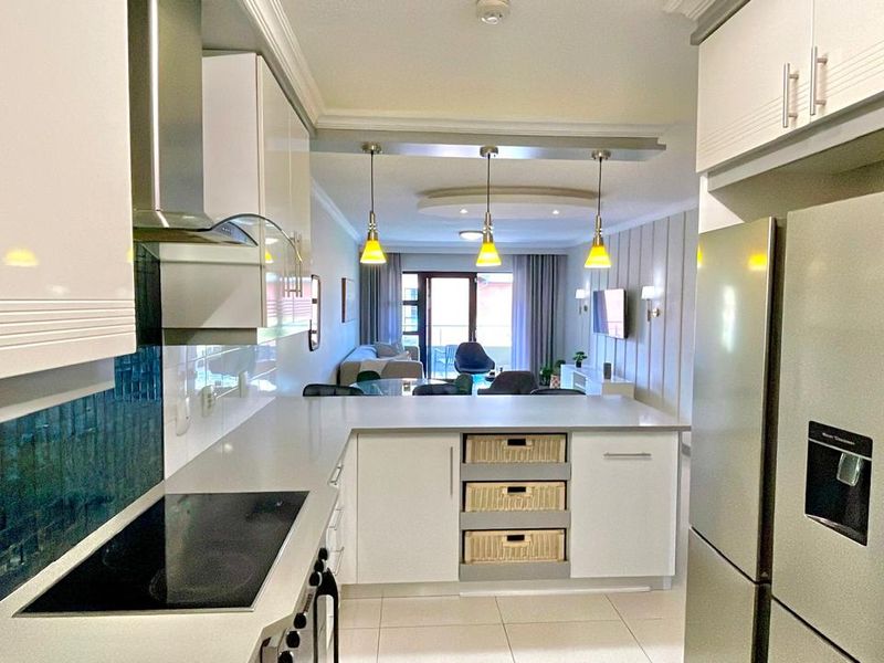 Luxury Two-Bedroom Apartment for Rent - Photo 6