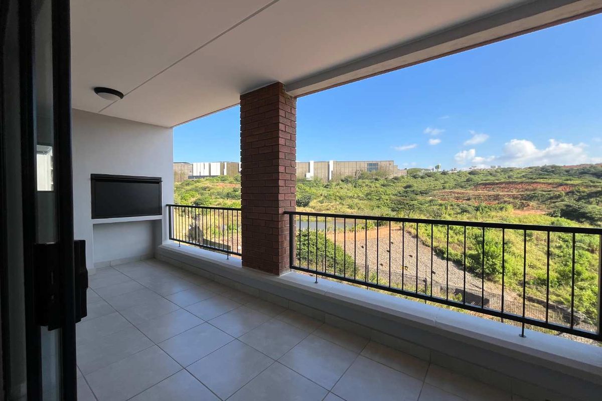 Modern and stylish 2-bedroom apartment available for rental in the sought-after Ballito Hills lifestyle estate - Photo 2