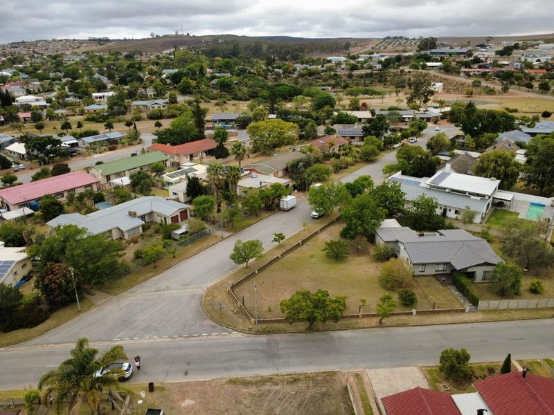 A blank canvas - make your real estate dream a reality. - Photo 6