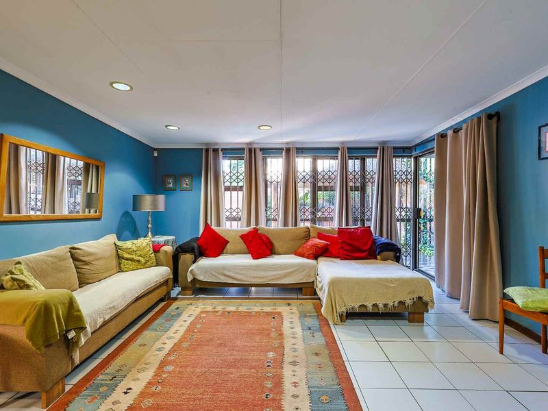 Menlo Park Beauty - Photo 8