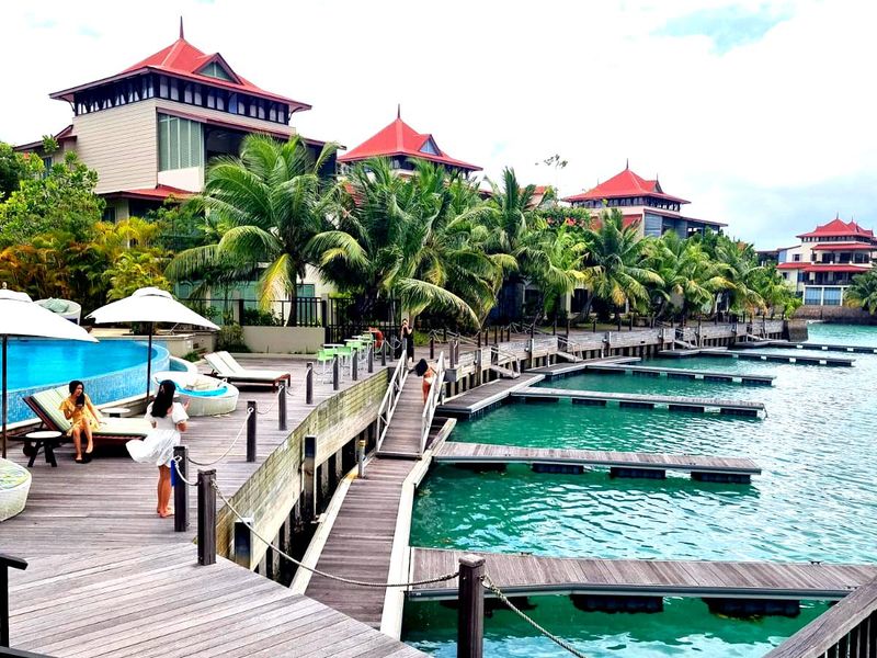 Brand New Release - Exceptional Waterfront  Duplex Apartment - Photo 5