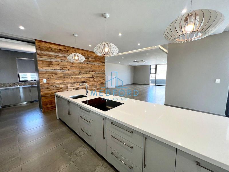 Luxury Living on Iconic Gamsa Street, Kleine Kuppe - Photo 3