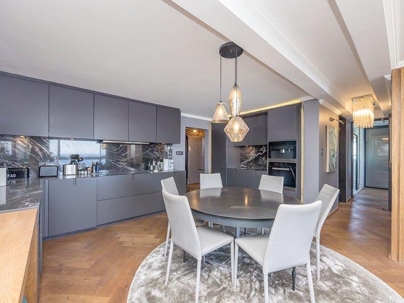 19th-Floor Pavilion Place with Panoramic Ocean Views - Photo 7