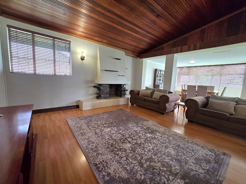 Spacious Family Home for sale in Randhart, Alberton - Photo 5