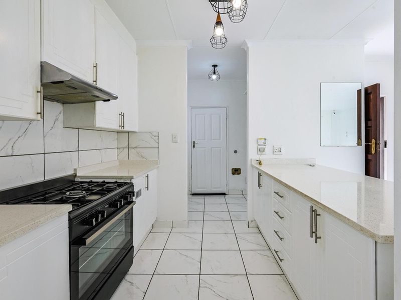 Your Modern Sanctuary Awaits - Photo 9