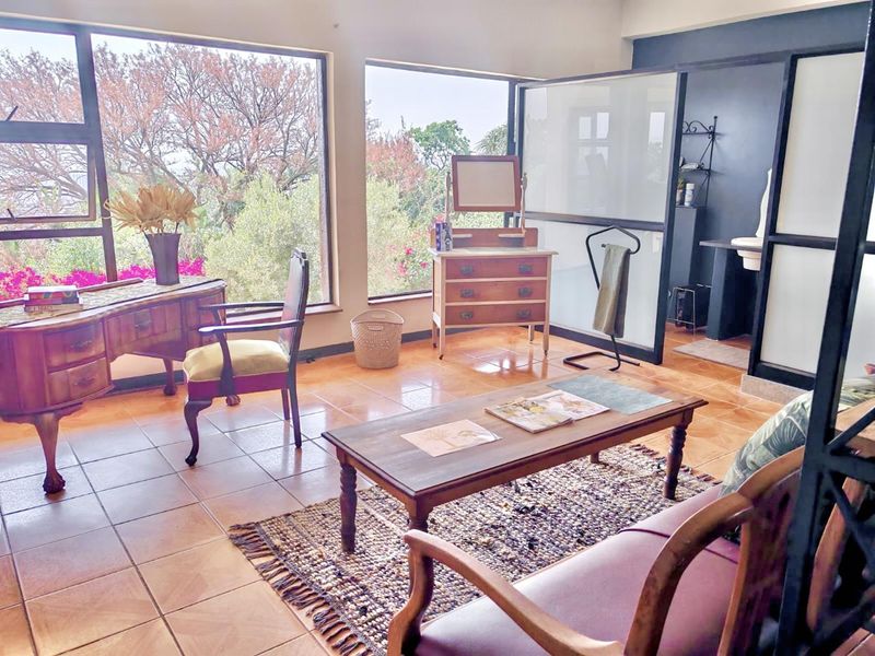 Modern 1-Bedroom Fully Furnished Apartment with Stunning Pretoria Views - Photo 6