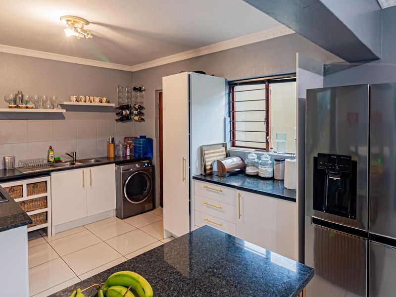 Charming 3-Bedroom Cluster in Secure Craigavon Estate - Photo 6