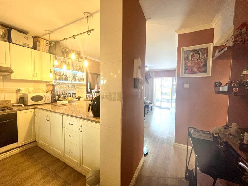 Hendra - Modern 2 Bedroom apartment | Walk to Gateway Theatre of Shopping - Photo 6