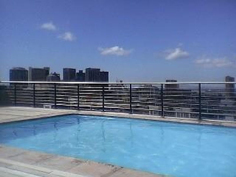 Unfurnished Studio, Wi fi included, pool & gym - Photo 1