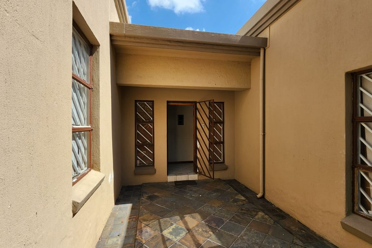 4 bedroom house exclusively listed in Cashan! - Photo 2