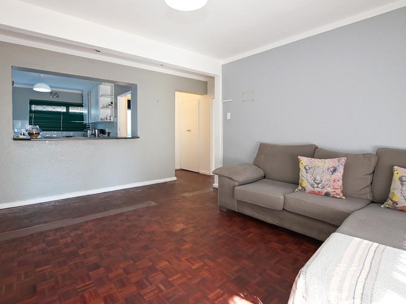 Ground floor Apartment with spacious living and entertaining potential - Photo 6
