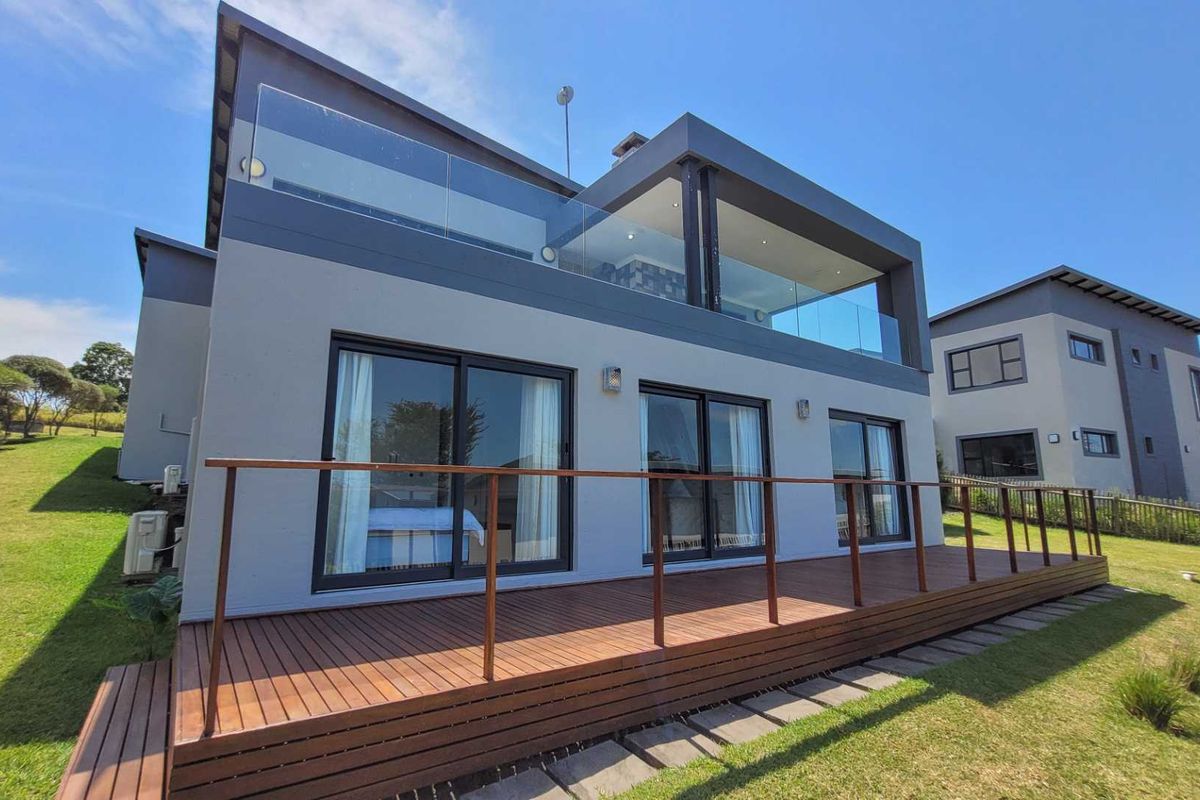 Marvelous Palm Lakes Home - Photo 2