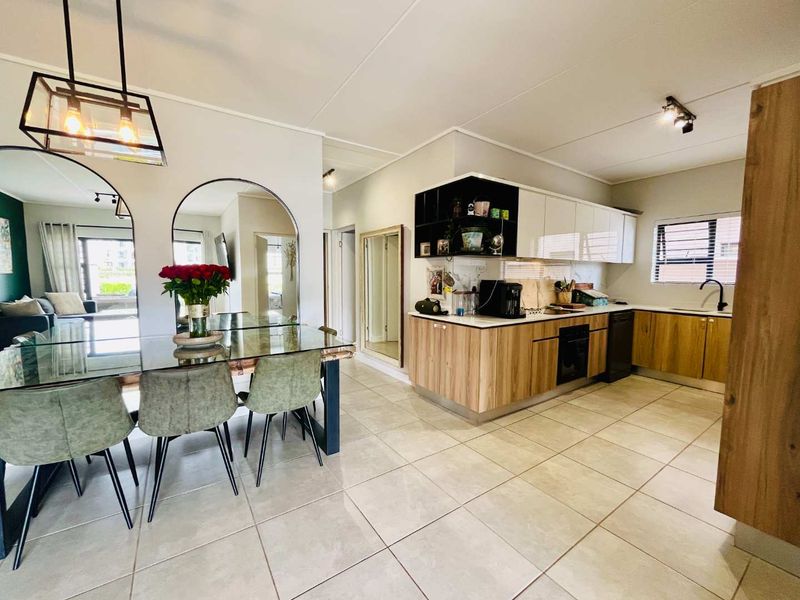Luxurious 3 bedroom, lagoon facing apartment for rent at Munyaka Estate, Waterfall - Photo 7