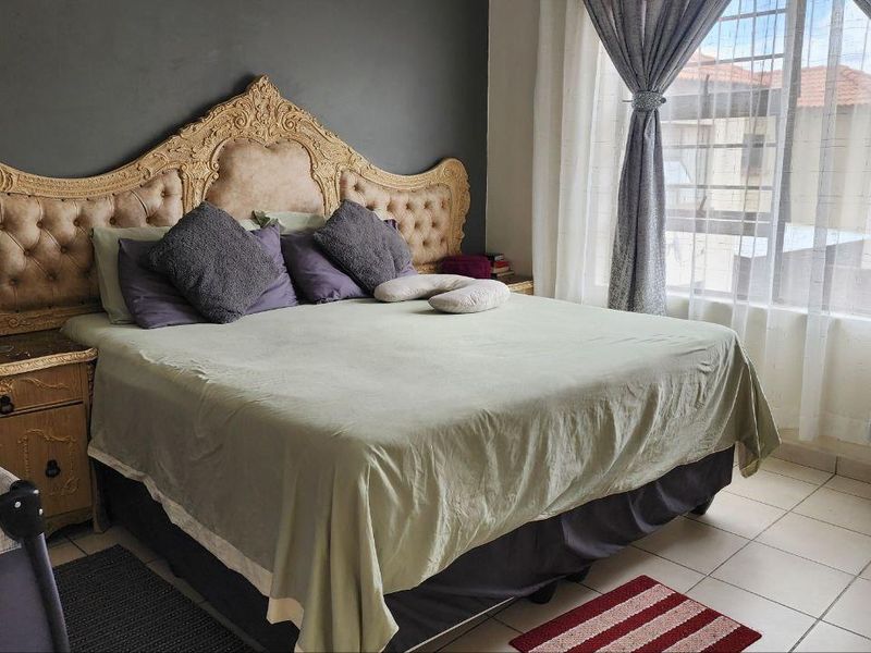 Comfort,Space and Everyday Elegance - Photo 7