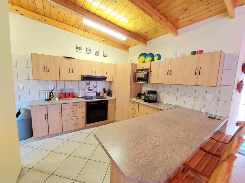 Niemann's Self Catering Family Home - Photo 6