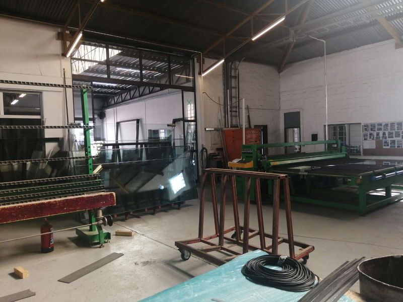 Prime Industrial Facility in Lafrenz | Vacant & Ready for Occupation - Photo 3