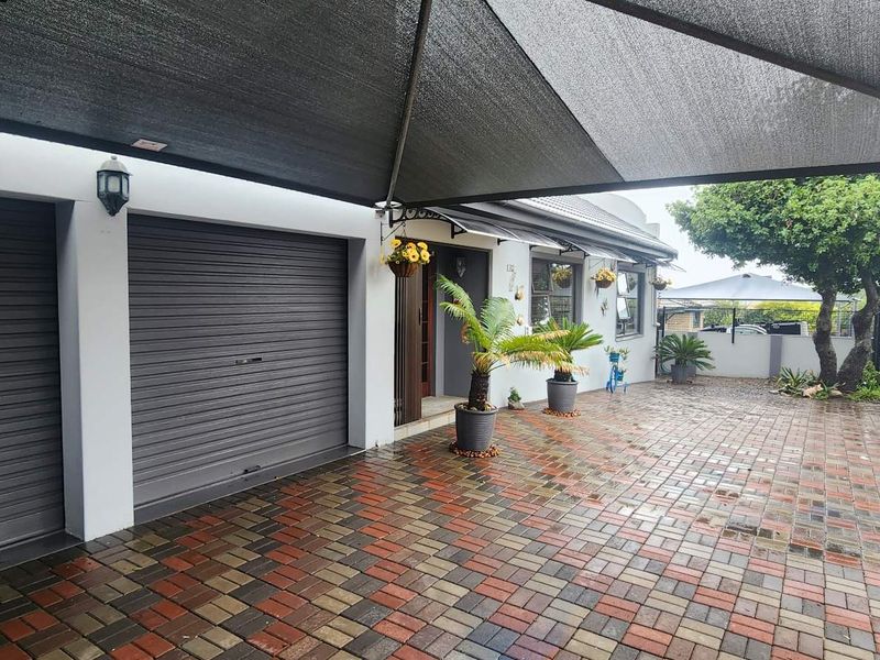 MASTERPIECE FOR STYLISH COMFORTABLE LIVING AND ENTERTAINING - Photo 2