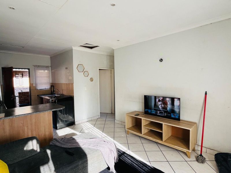 Move in ready apartment - Photo 6
