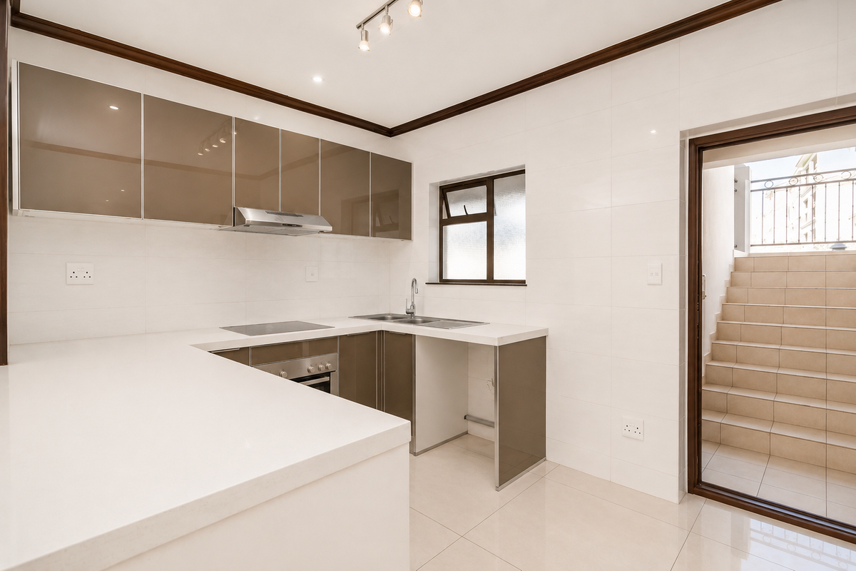 A Modern Ground Floor Unit - Photo 2