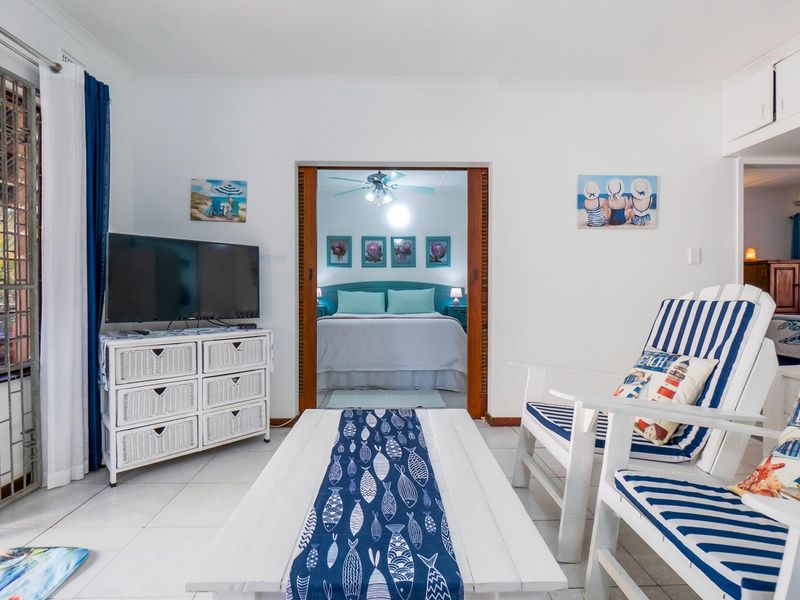 Fully furnished on the beach - Photo 2