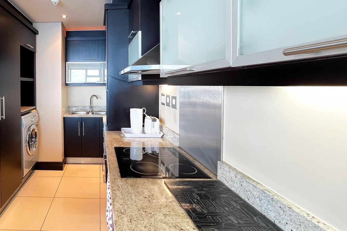 2 BEDROOM | 2.5 BATHROOM APARTMENT - Photo 4