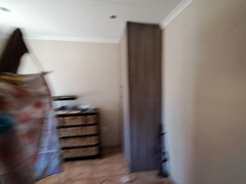 Prime Investment Near UFS: High-Yield Rental Potential! - Photo 9