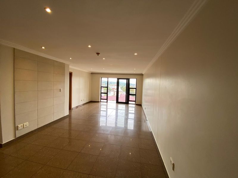 Two Bedroom Apartment For Rent - Photo 7