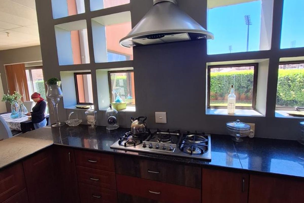 Charming Double Storey Family Home with Modern Amenities - Photo 4