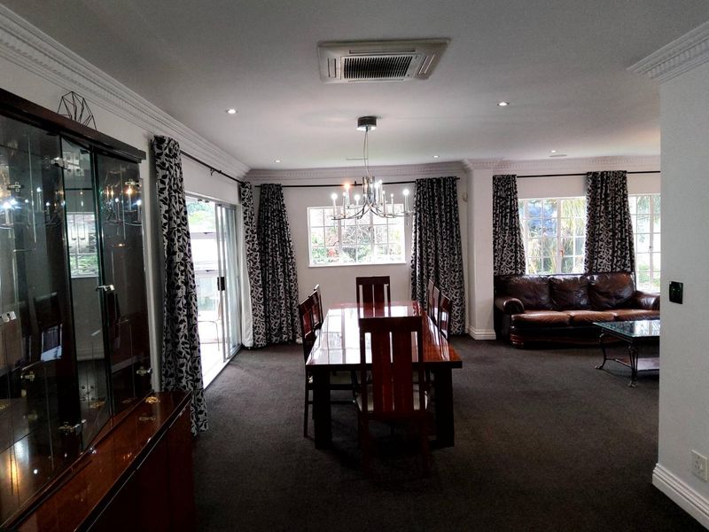 ***Exquisite Family Home in Quiet Neighborhood** - Photo 10