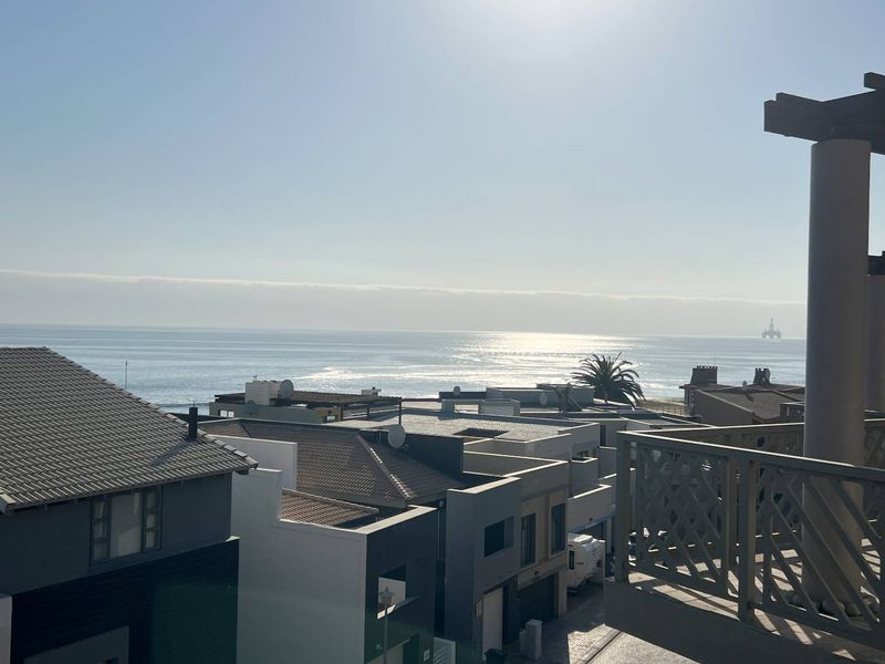 Stunning Sea Views - Photo 5