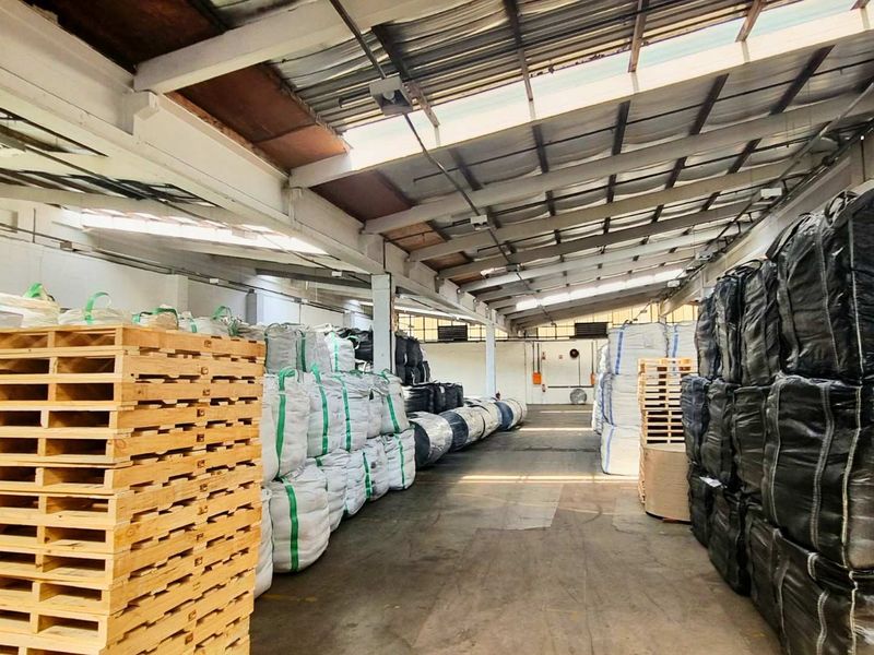 Warehouse to Let | New Germany | 1,639 m2 | Dock & Leveller - Photo 6