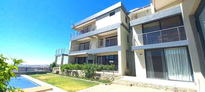 Property #2201278, House For Sale in Kleine Kuppe