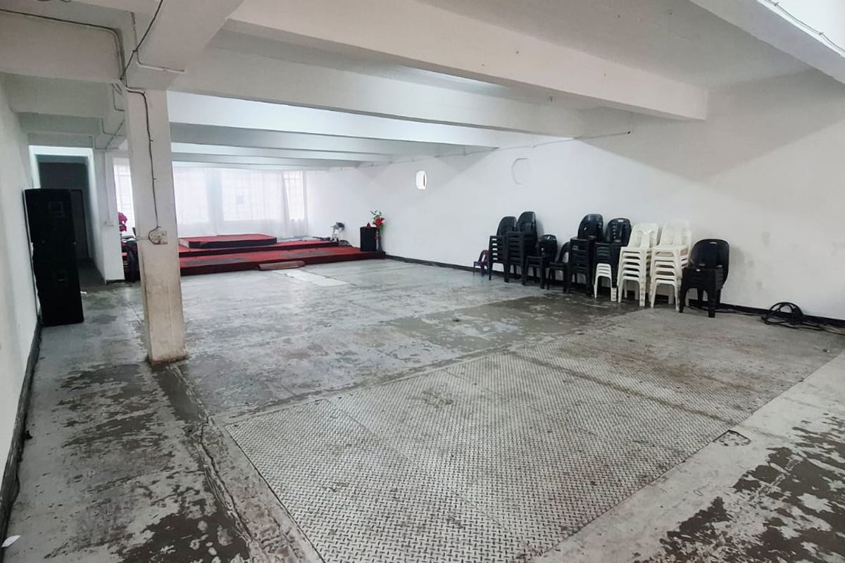 **Versatile Commercial Spaces Available for Workshops, Churches, Colleges, Creches** - Photo 3